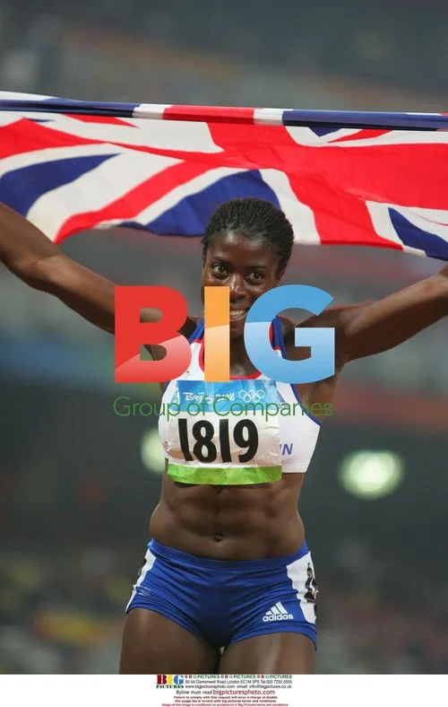Christine Ohuruogu wins women's 400m at 2008 Beijing Olympics