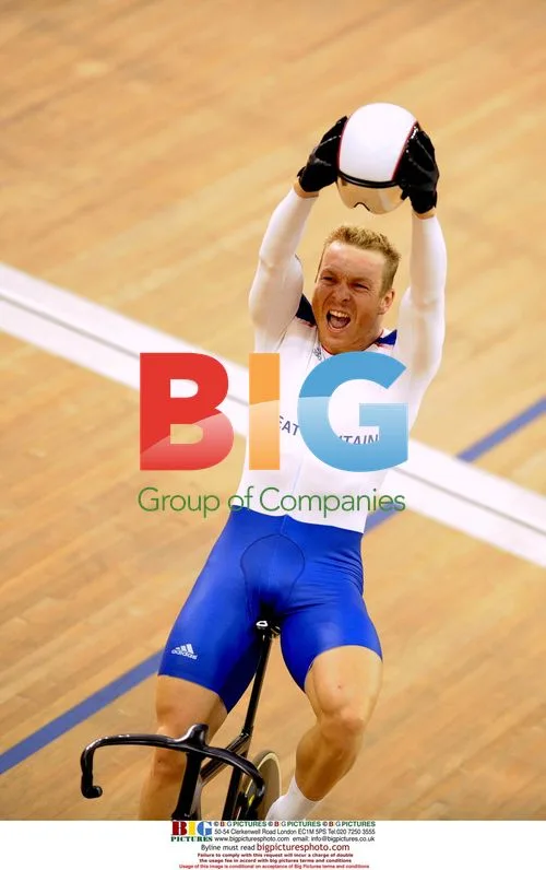 Chris Hoy wins Olympic sprint gold in Beijing