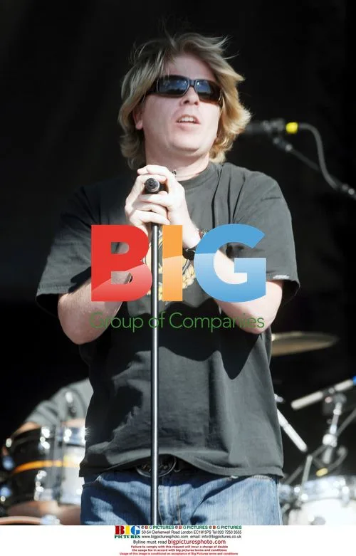 Dexter Holland of The Offspring performs at Virgin Mobile Festival