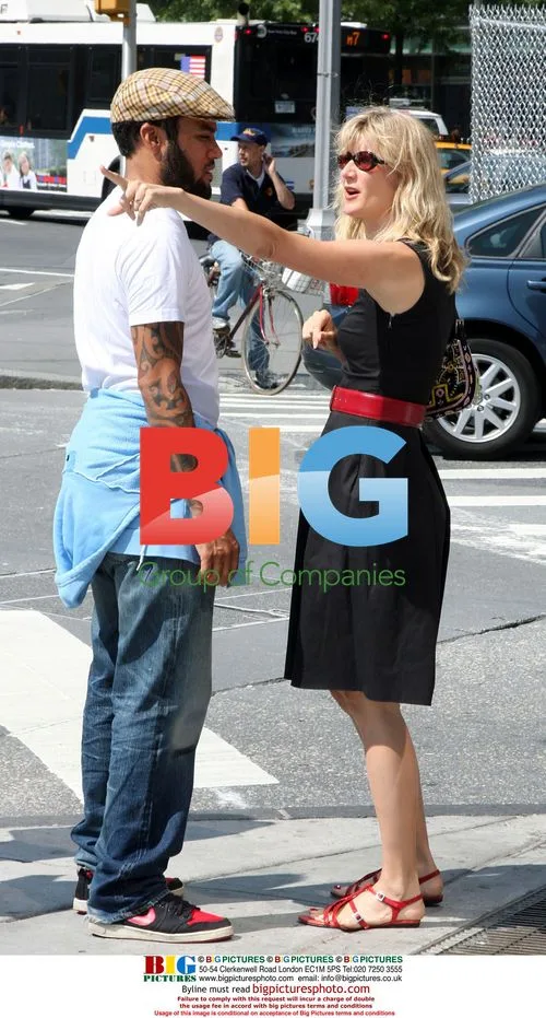 Laura Dern and Ben Harper walk in NYC
