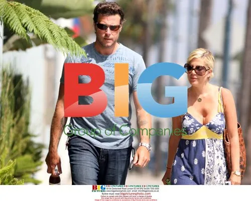Tori Spelling with Dean McDermott