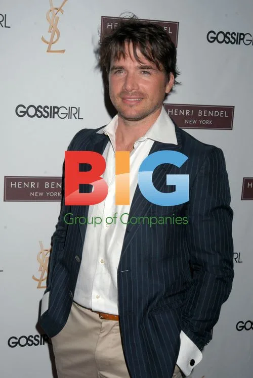 Matthew Settle attends "Gossip Girl" costume designer party