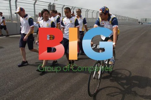 Nelson Piquet Jr cycles circuit before European GP