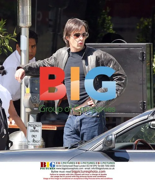 Olivier Martinez has lunch at Angelini Cafe