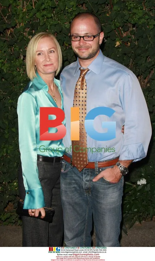 DAMON LINDELOF and HEIDI LINDELOF at 'Visual Impact' fundraiser