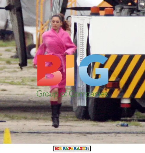 Kelly Brook on film set
