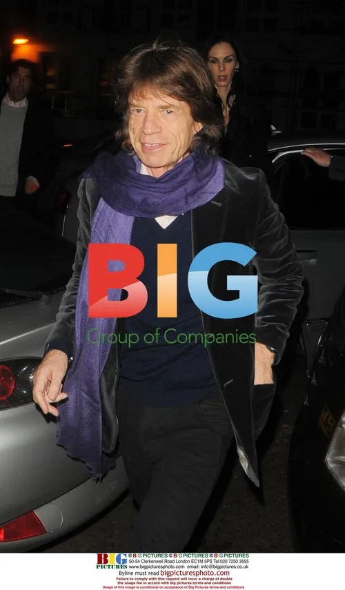 Freud Hosts Star-Studded Dinner Party