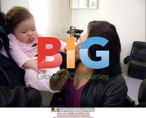 Thomas Beatie and Nancy Roberts with Daughter