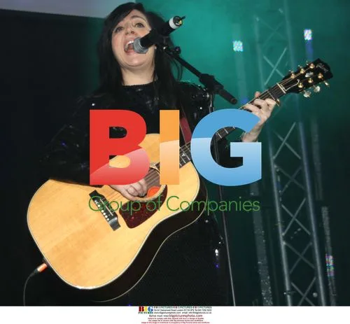 Sharleen Spiterri Performs at Charity 'Jingle Ball Rock'