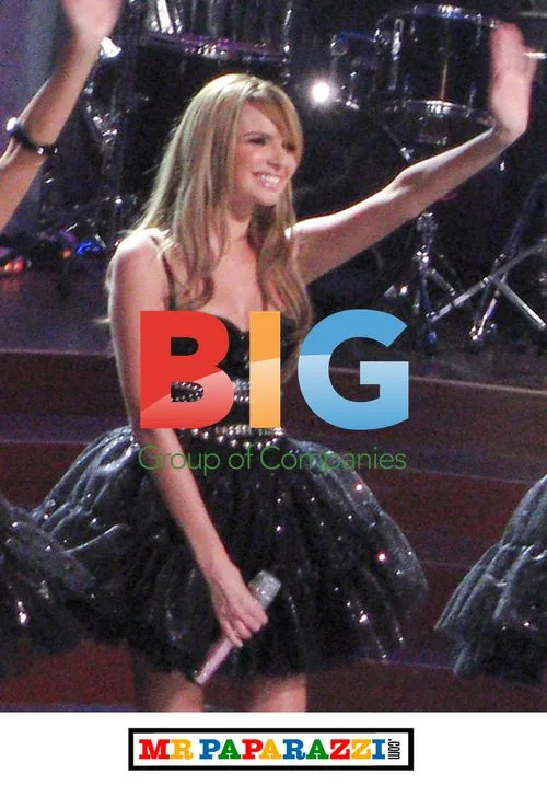 Girls Aloud perform with guests at TV show