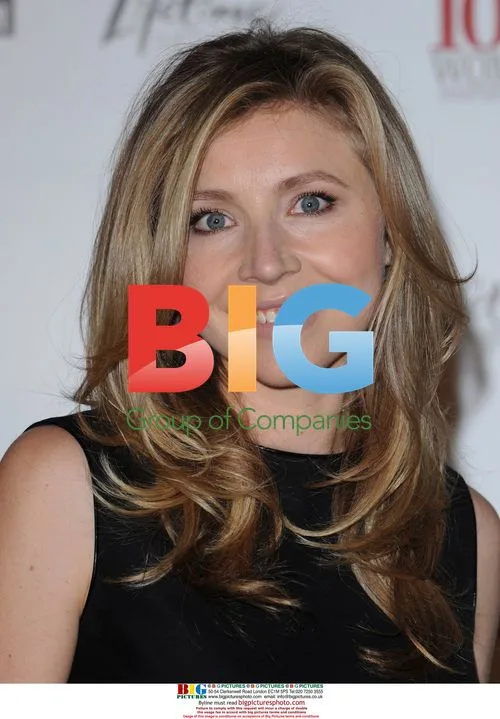 Sarah Chalke at Women In Entertainment event