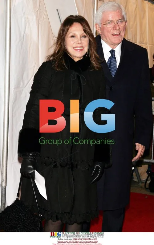 Marlo Thomas & Phil Donohue at "Doubt" Premiere