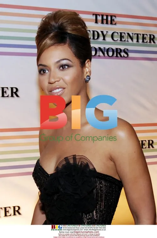 Beyoncé Arrives at Kennedy Center Honors