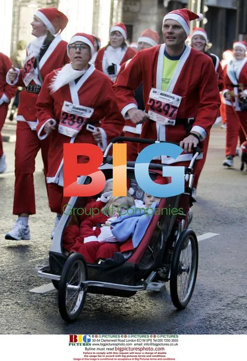 Thousands Run in Santa Dash 5k for Charity in Liverpool