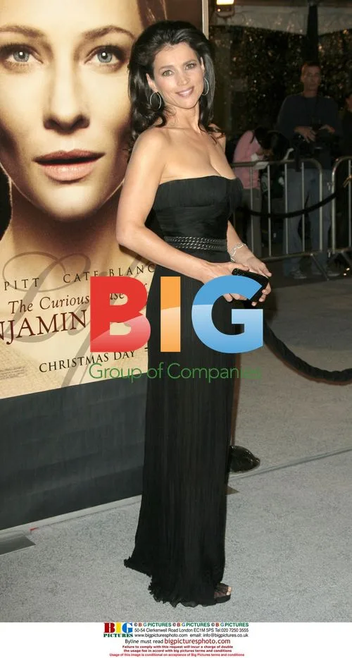 Julia Ormand at 'The Curious Case Of Benjamin Button' Premiere