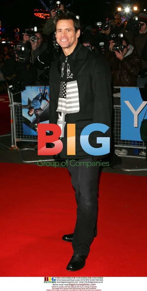 Jim Carrey at 'Yes Man' premiere in London