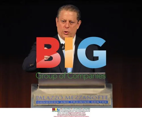 Al Gore Receives Honorary Citizenship in Milan