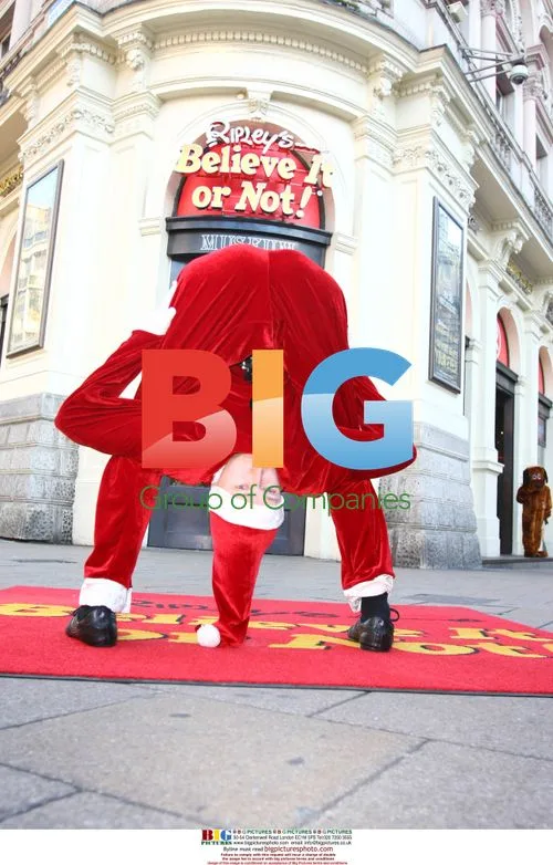 Sexy Santa and acts at Ripley's in London