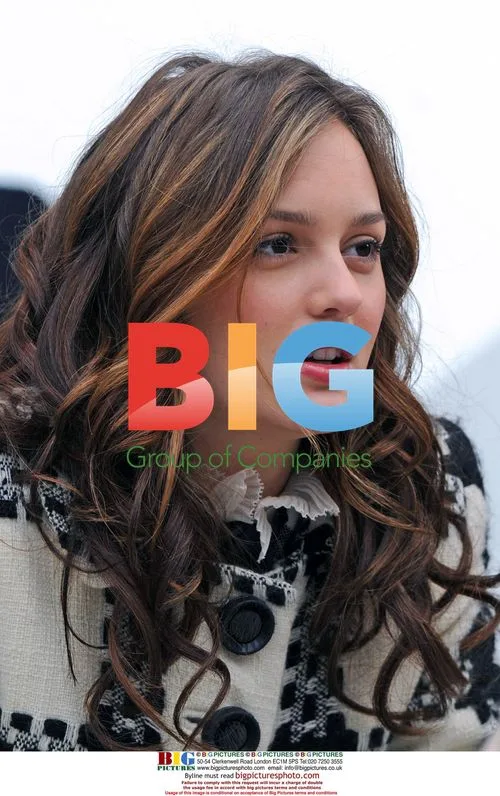 Gossip Girl Stars Film at NYC Museum
