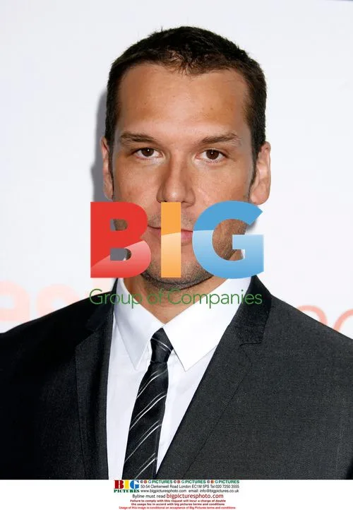 Dane Cook at "My Best Friend's Girl" premiere