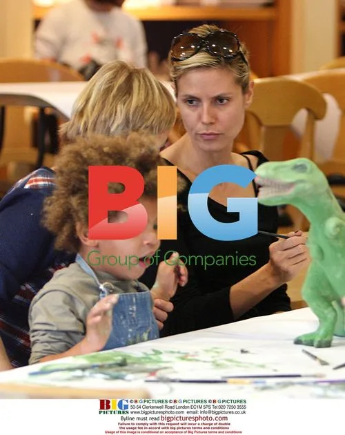 Heidi Klum and Family at Colour Me Mine Shop
