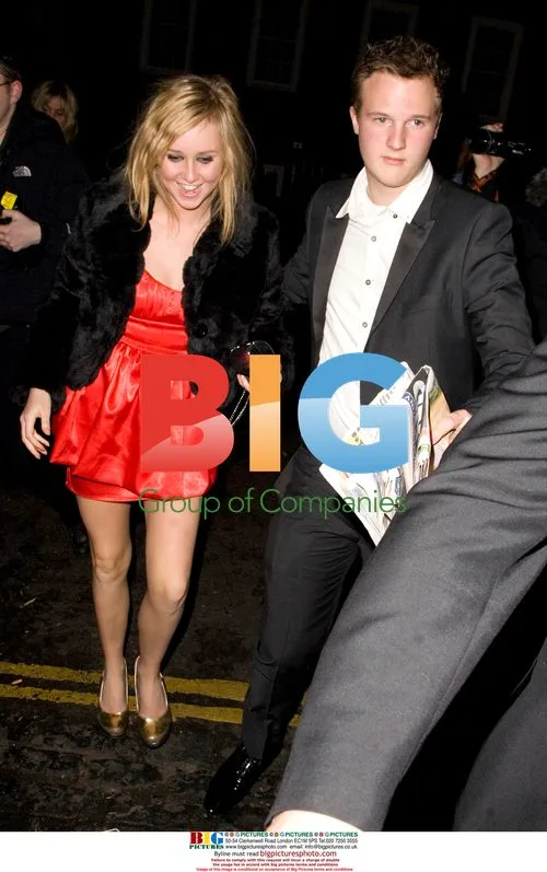 Diana Vickers seen with Mystery Date