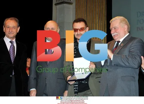 Bono receives Peace Summit Award 2008