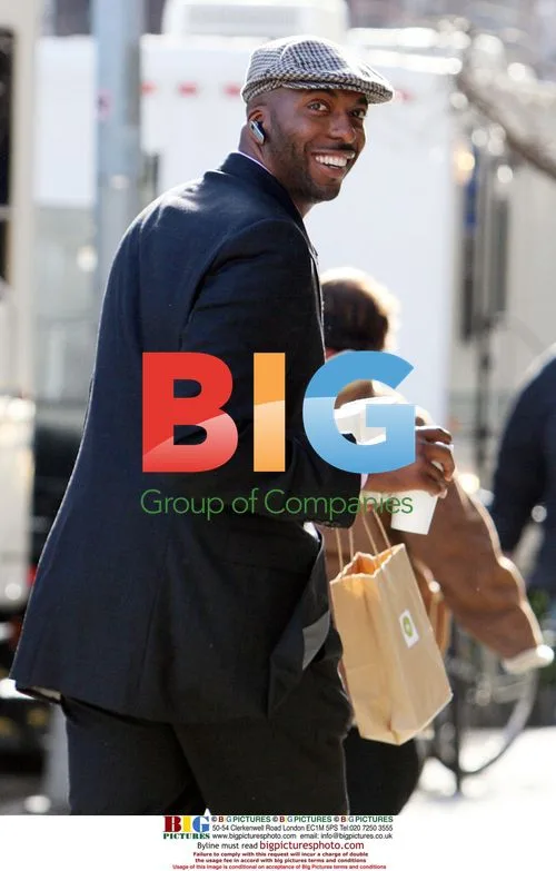 John Salley on his way to 'Shopaholic' set