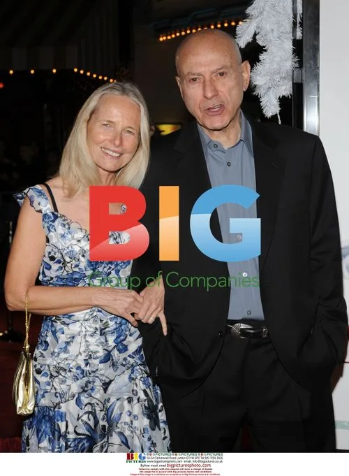 Alan Arkin & wife at "Marley & Me" premiere