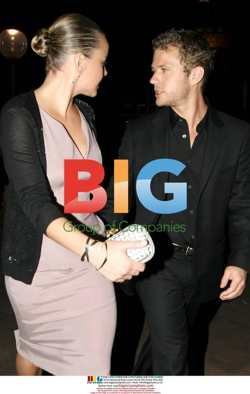 Abbie Cornish and Ryan Phillippe Depart Sydney Hotel