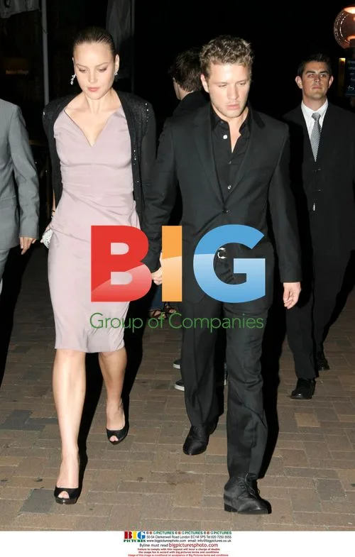 Abbie Cornish and Ryan Phillippe Depart Hotel by Boat