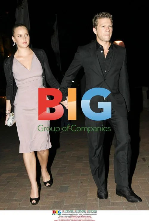 Abbie Cornish and Ryan Phillippe Depart Sydney Hotel