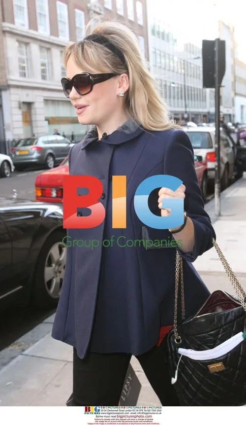 Singer Duffy shopping in London
