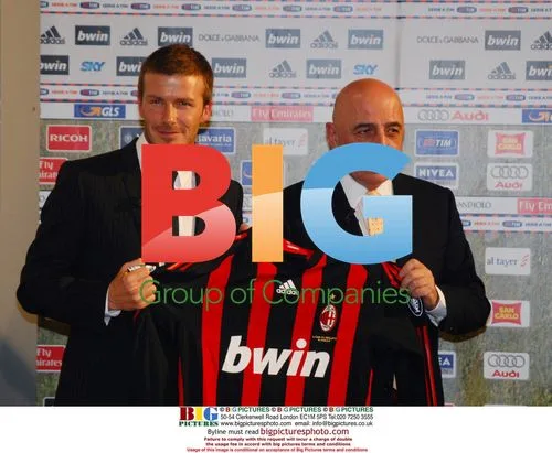 David Beckham presented as AC Milan player