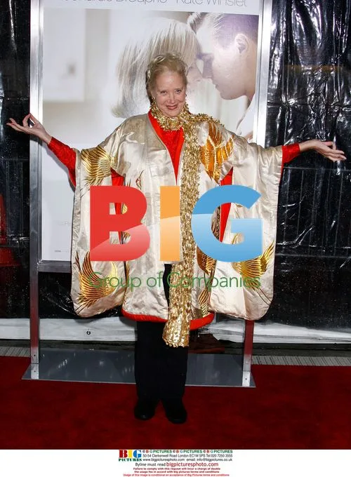 Sally Kirkland at "Revolutionary Road" premiere