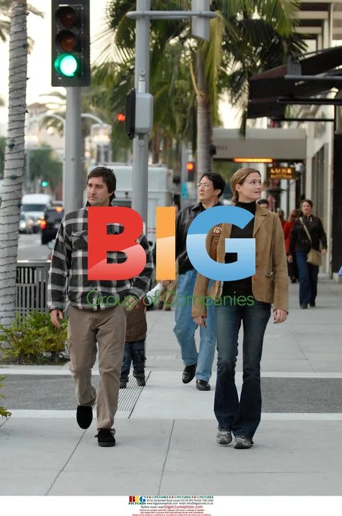 Luke Wilson and Girlfriend Christmas Shopping