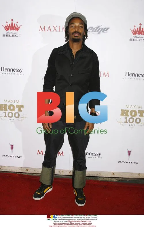 Eddie Steeples at VH1 Maxim Hot 100 Party