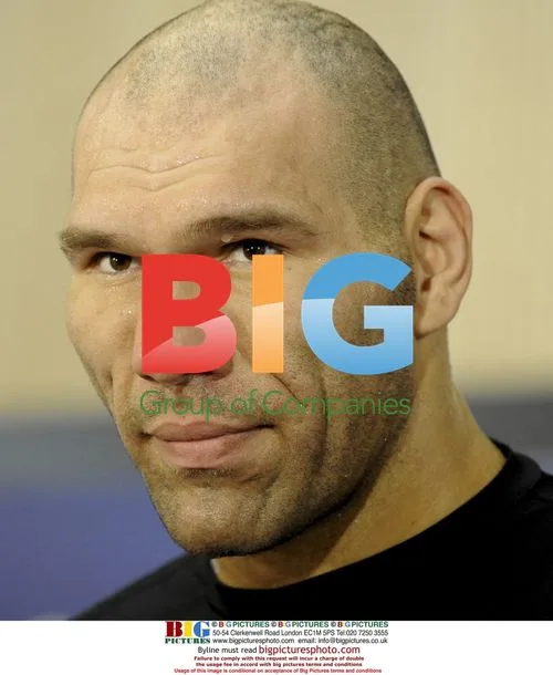 Nikolai Valuev vs. Evander Holyfield title fight