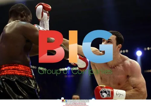 Vladimir Klitschko defends heavyweight titles