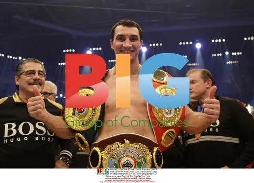 Vladimir Klitschko Defends Heavyweight Titles