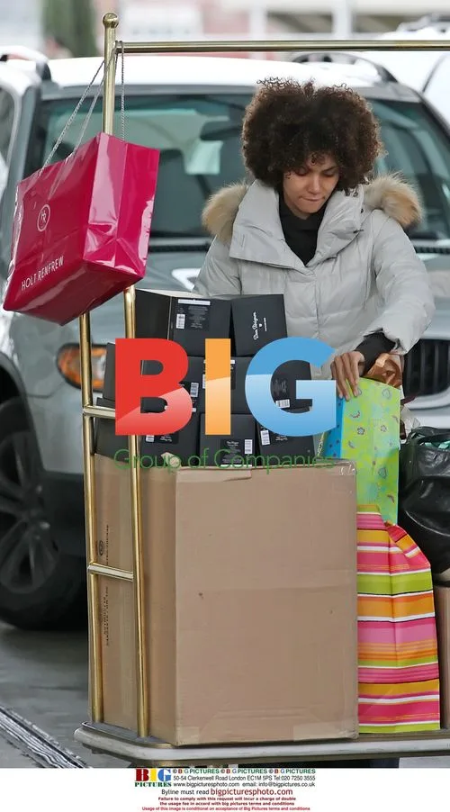 Halle Berry Gifts Crew in Vancouver