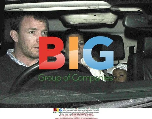 Guy Ritchie leaving kabbalah center with son