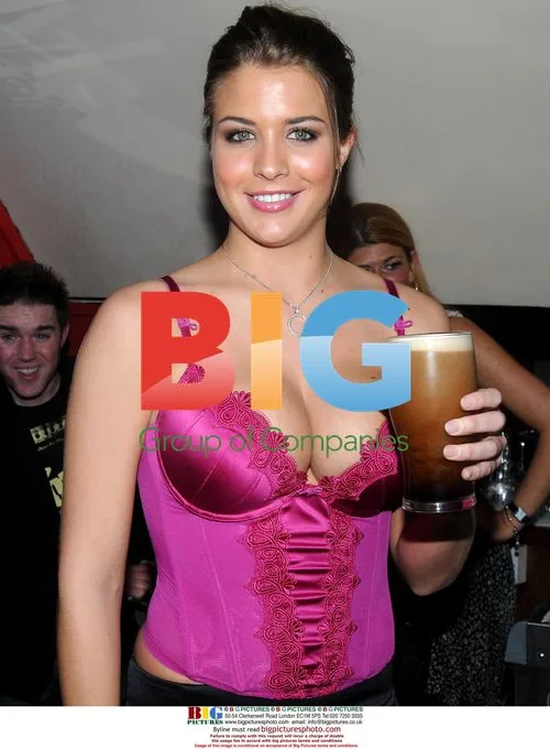 Gemma Atkinson Pulls Guinness Pints in Dublin