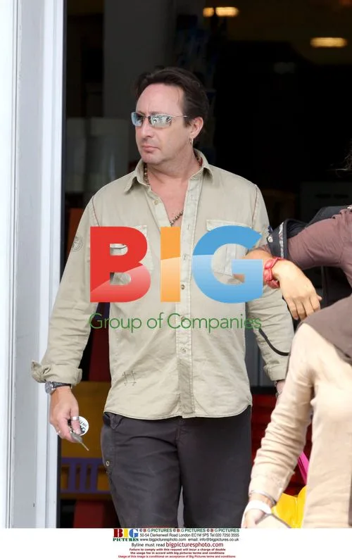 Julian Lennon grocery shopping