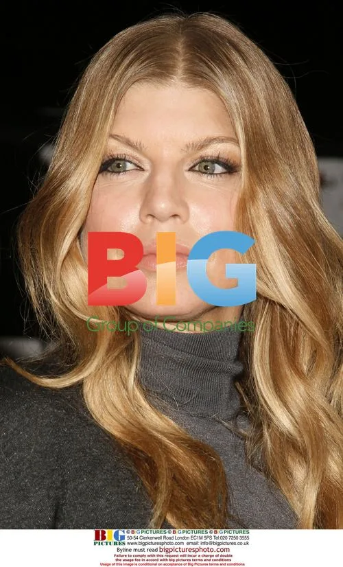 Fergie Presents $500,000 Check for 7th on Sale HIV/AIDS Fundraiser