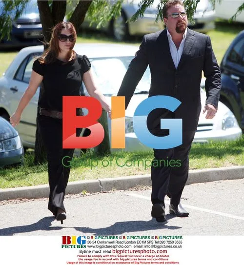 Shane Jacobson Arrives for Heath Ledger Memorial