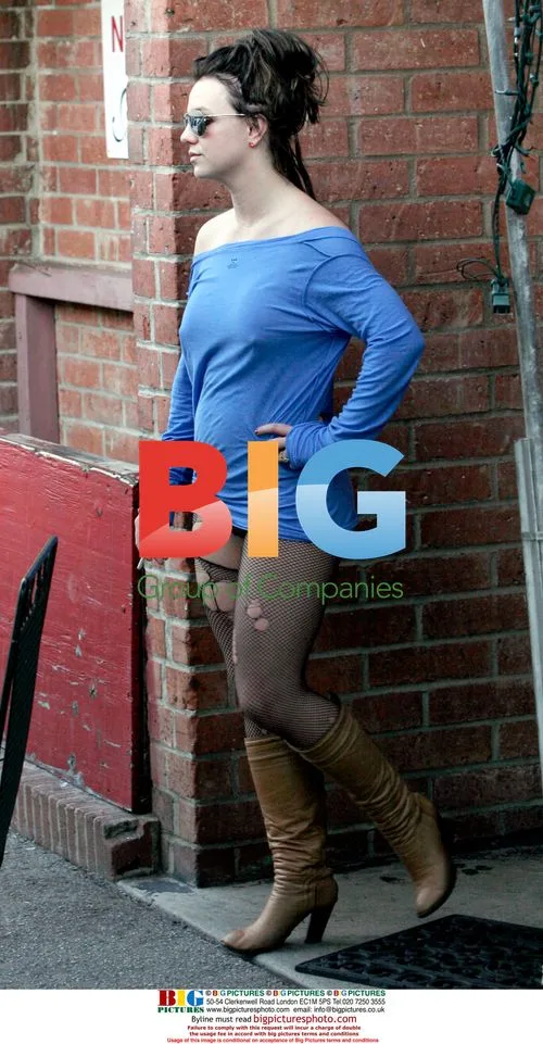 Britney Spears Takes Smoke Break