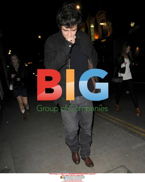 Orlando Bloom spotted with model Miranda Kerr