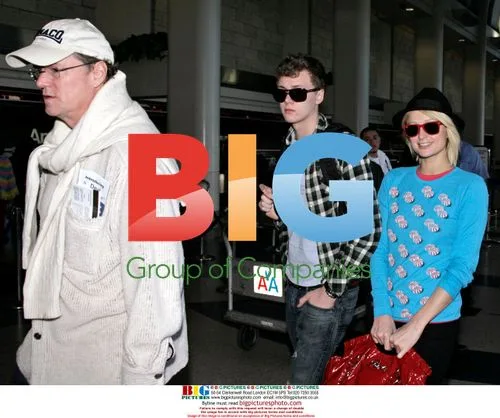 Hilton Family Departs LAX for Holiday