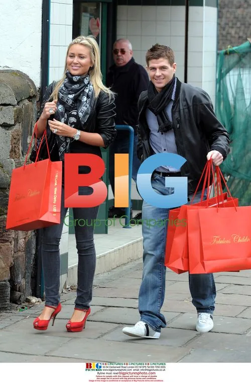 Steven Gerrard and Alex Curran Shopping